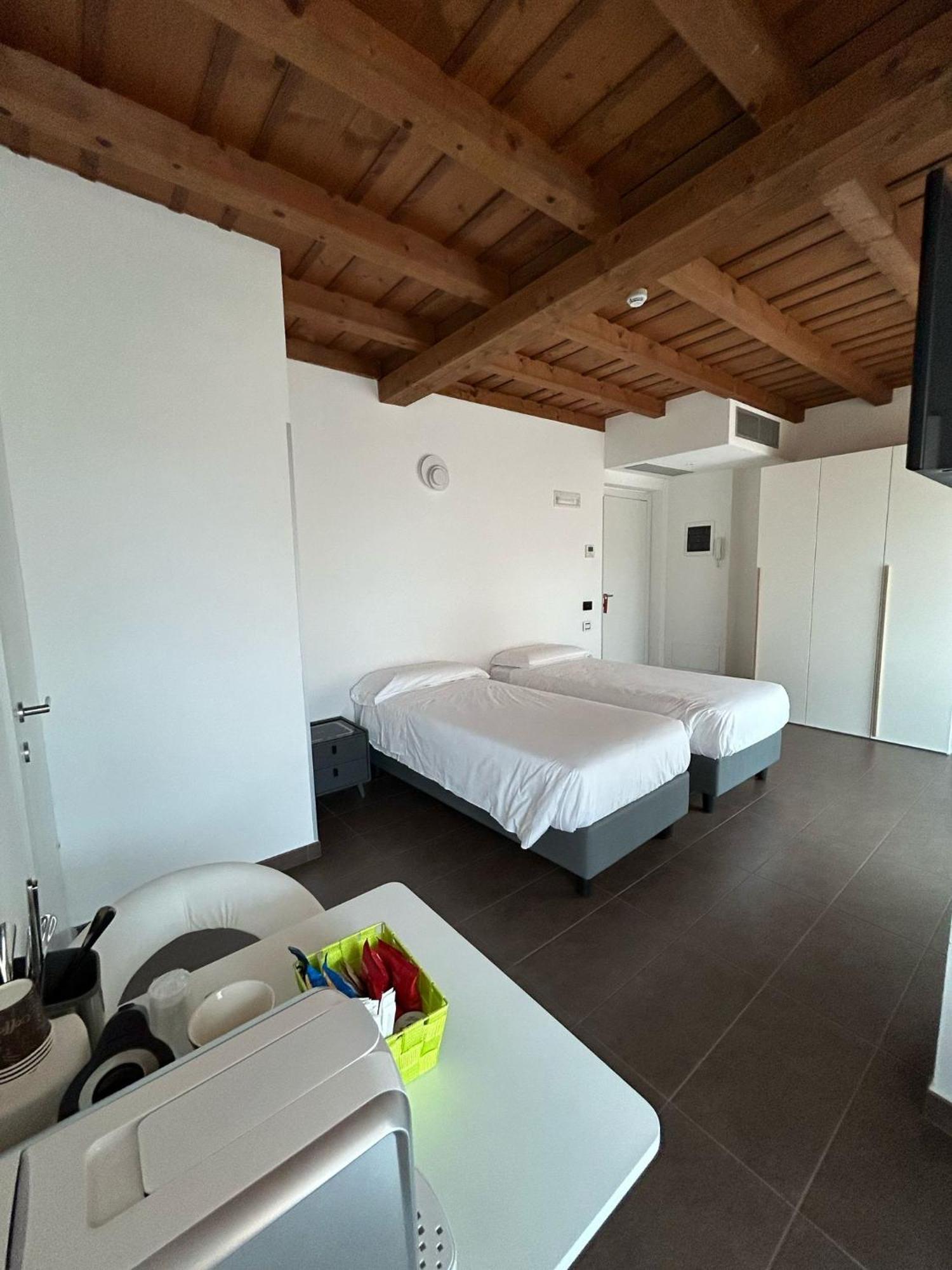 Bes Residence Bergamo Polaresco 外观 照片